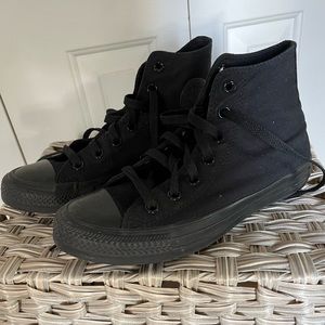Black converse high tops